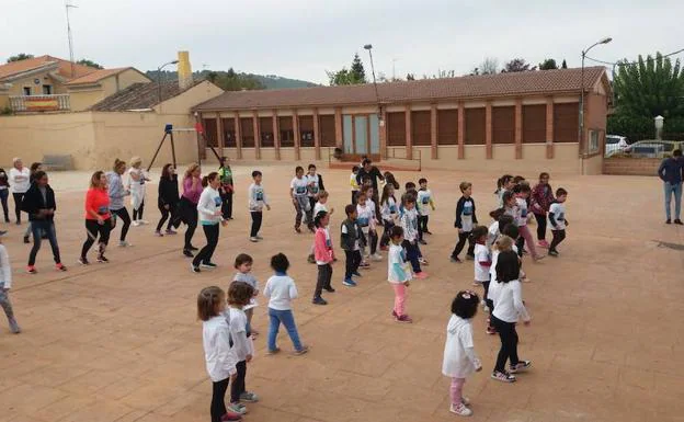 Imagen principal - Marcha solidaria en Traspinedo. 