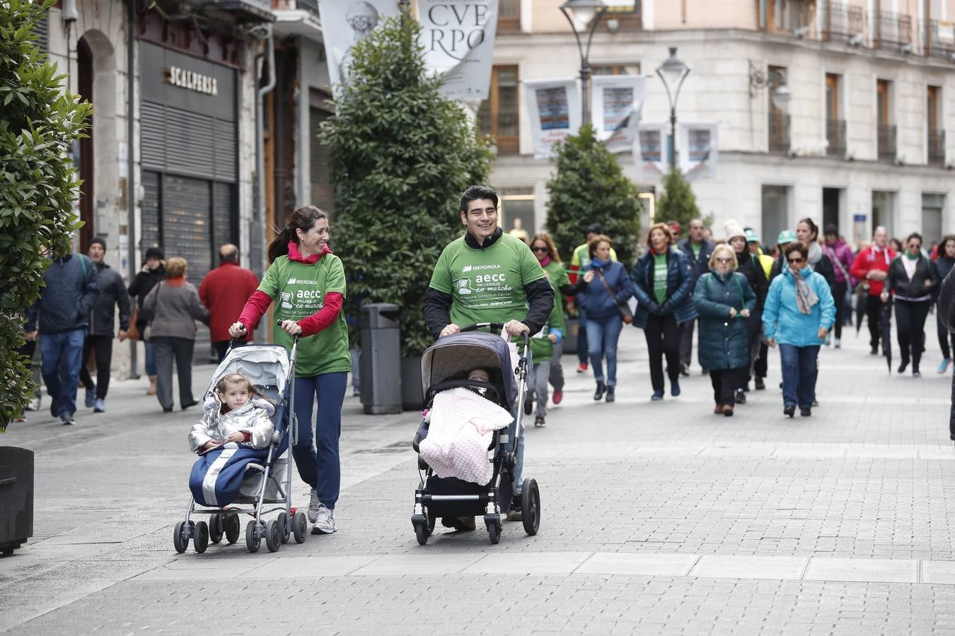 Fotos: VII Marcha contra el Cáncer en Valladolid (2)