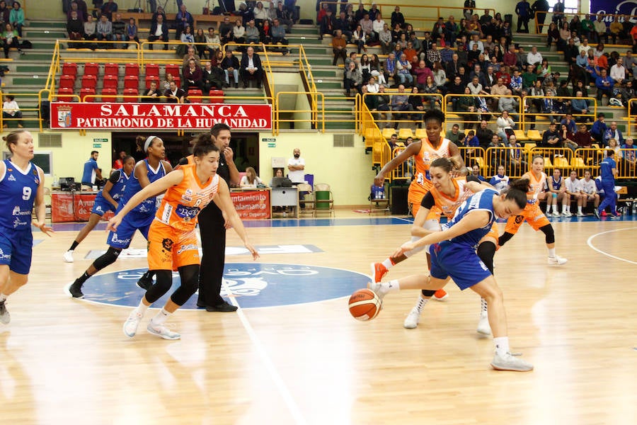 Fotos: Perfumerías Avenida se impone al Quesos El Pastor de Zamora (72-50)