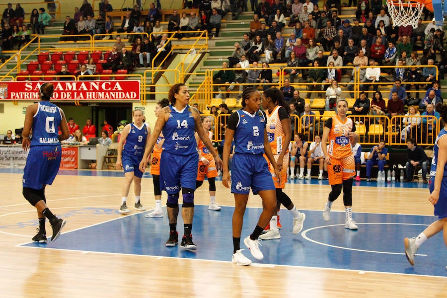 Fotos: Perfumerías Avenida se impone al Quesos El Pastor de Zamora (72-50)