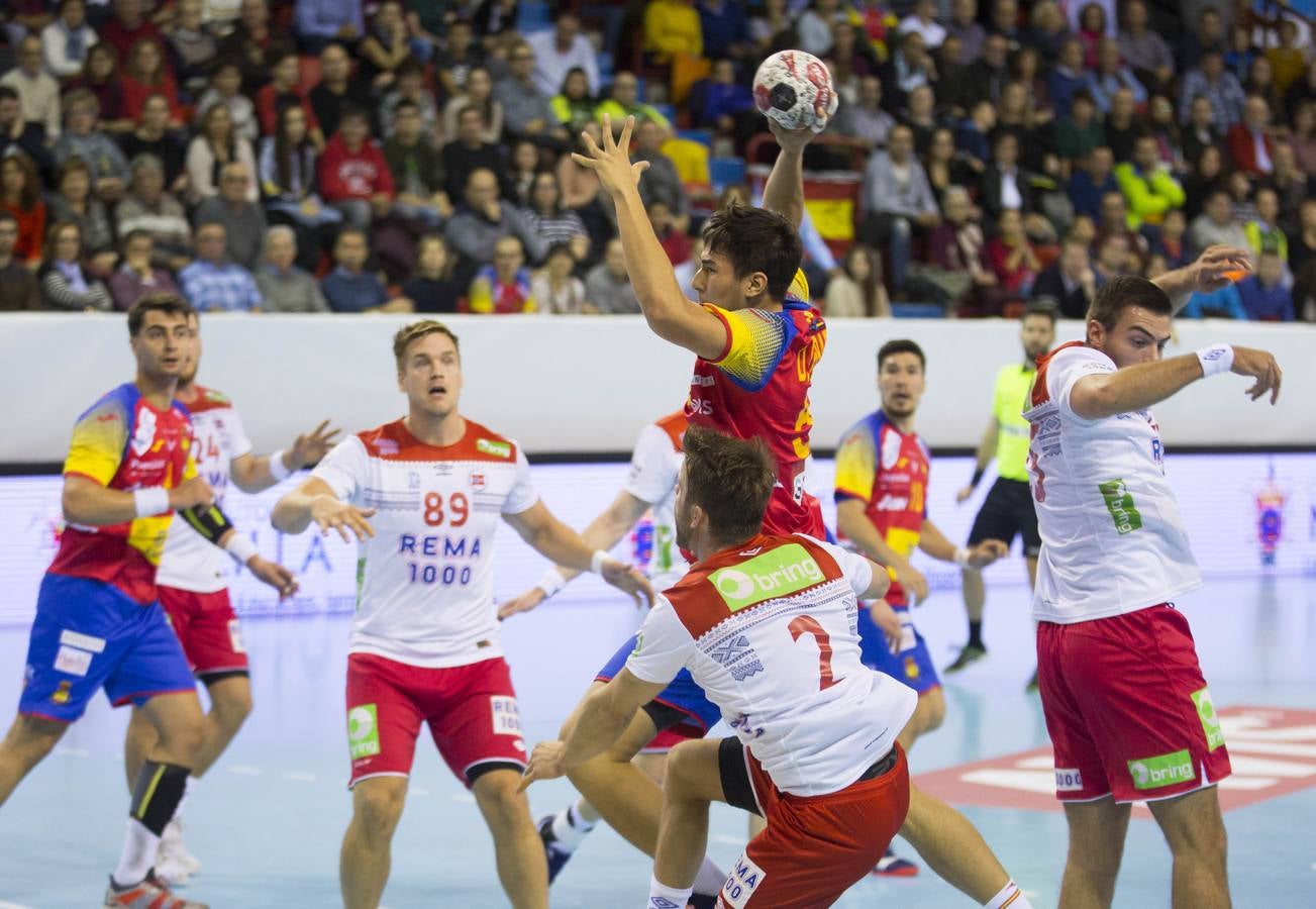En una gran primera mitad excepcional y después supera el bache para alzarse con una merecida victoria en Huerta del Rey