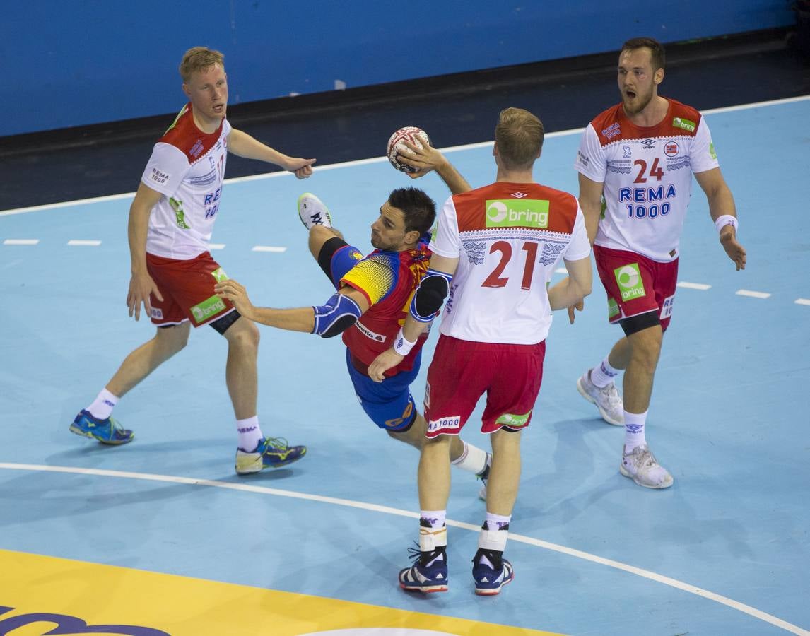 En una gran primera mitad excepcional y después supera el bache para alzarse con una merecida victoria en Huerta del Rey