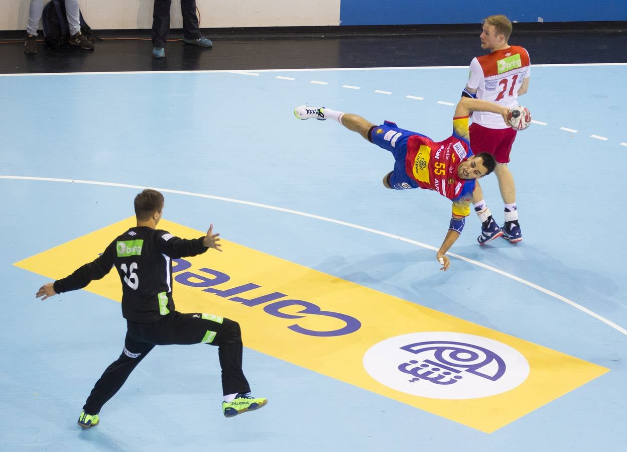 En una gran primera mitad excepcional y después supera el bache para alzarse con una merecida victoria en Huerta del Rey