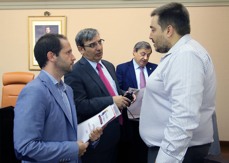 Fotos: Pleno de presupuestos en la Diputación de Segovia