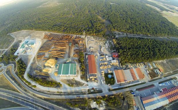 Imagen aérea de las dos plantas.