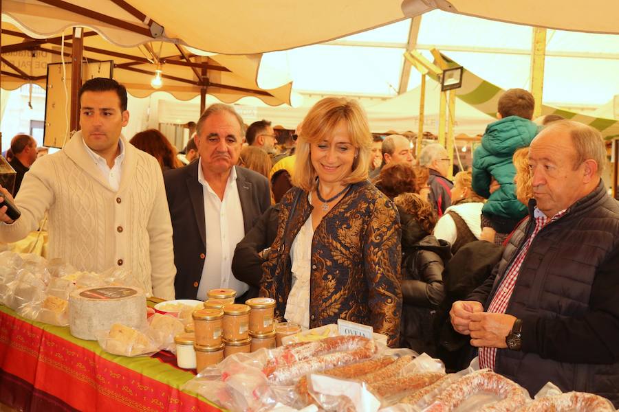 Fotos: Exitosa Feria del Queso y el Vino en Baltanás