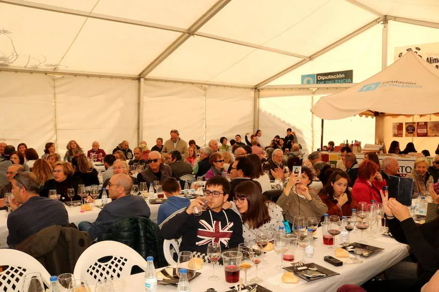 Fotos: Exitosa Feria del Queso y el Vino en Baltanás