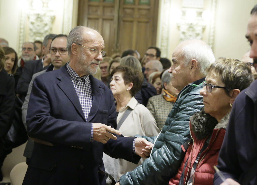 El Ayuntamiento de Valladolid acoge la capilla ardiente por el que fuera su alcalde entre 1979 y 1995