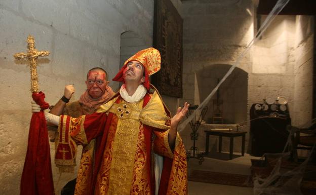 Visita teatralizada al castillo de Cuéllar. 