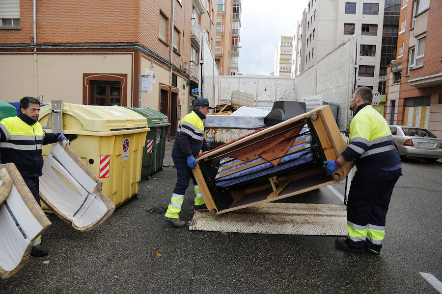 Fotos: Recogida de enseres en Palencia