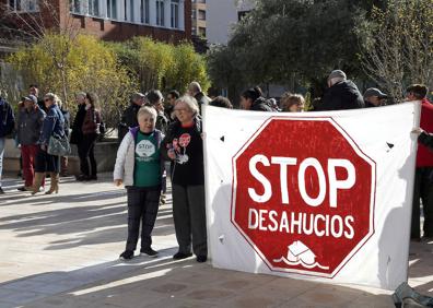 Imagen secundaria 1 - Palencia protesta contra el fallo del Supremo sobre las hipotecas