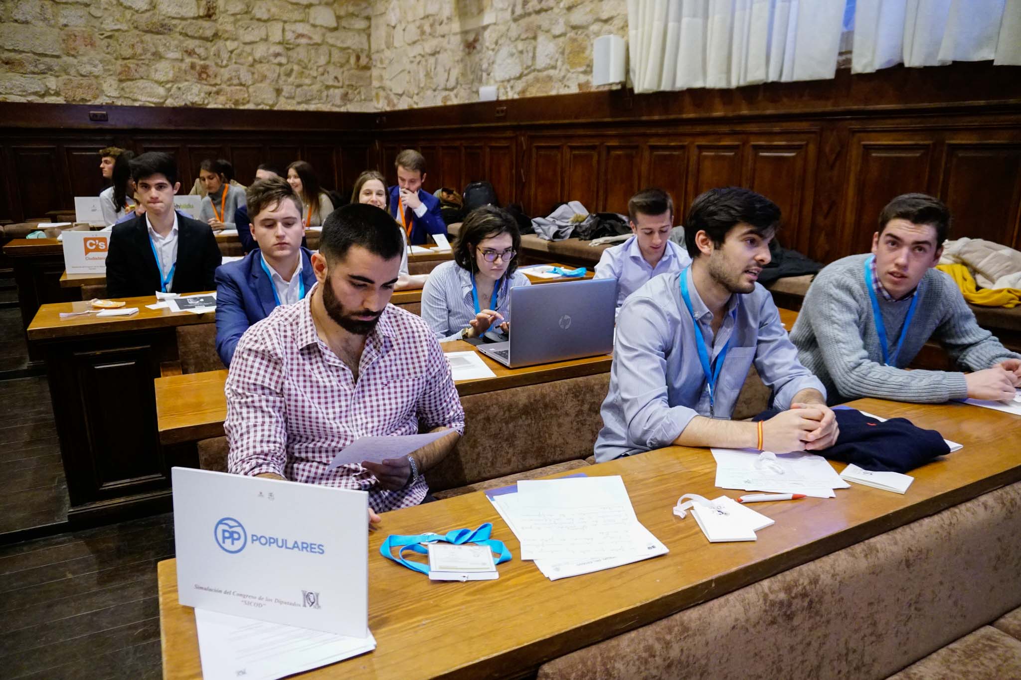 Fotos: Los alumnos de la USAL simulan un debate en el Congreso de los Diputados