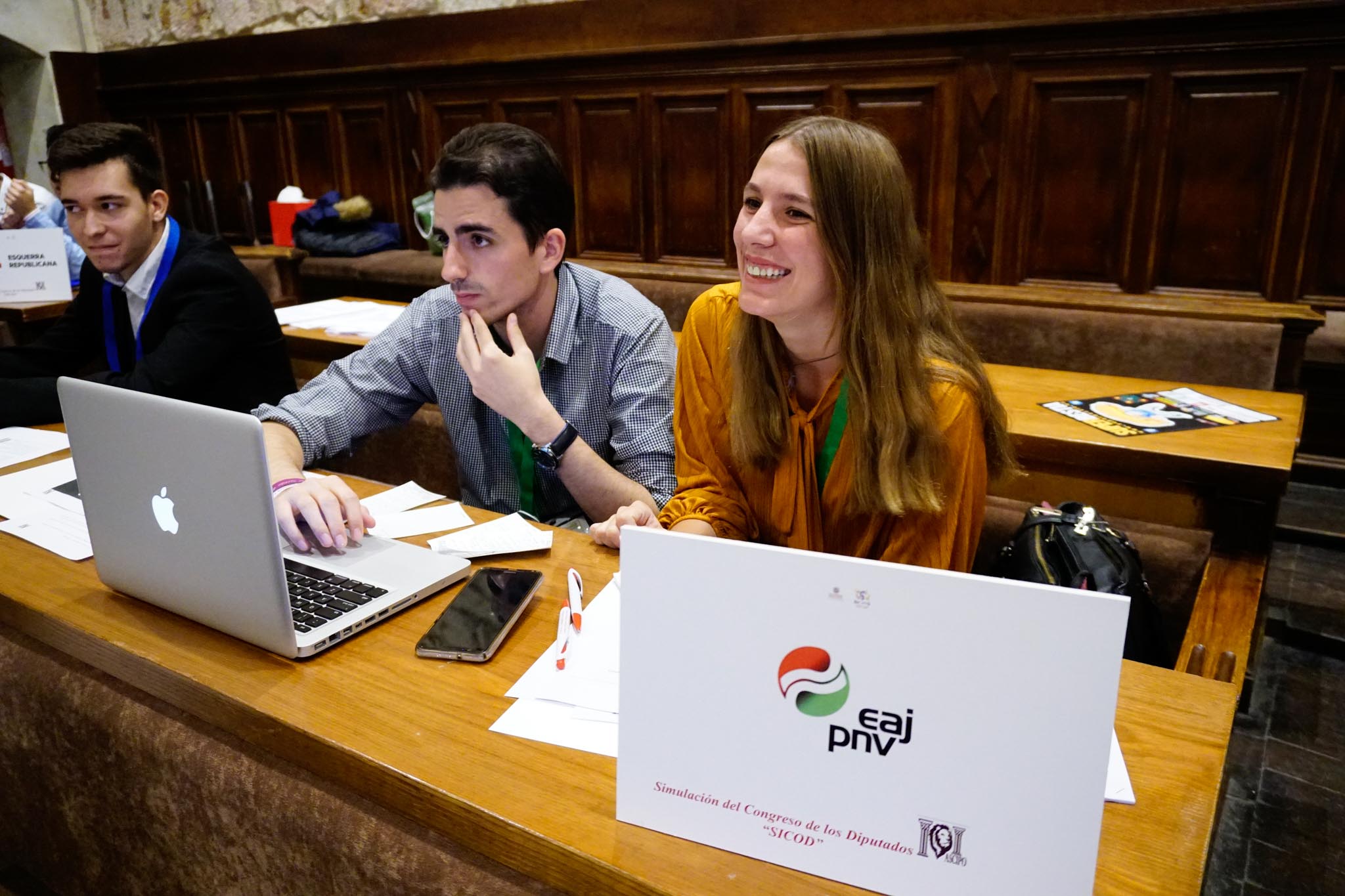 Fotos: Los alumnos de la USAL simulan un debate en el Congreso de los Diputados