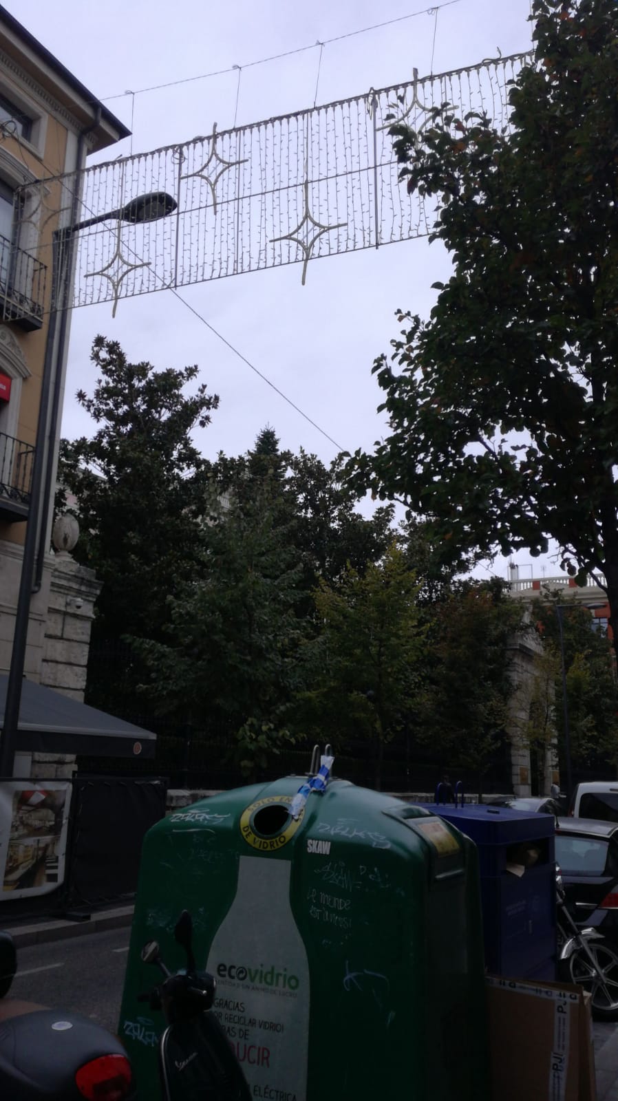 Fotos: Comienza la instalación de las luces de Navidad en Valladolid