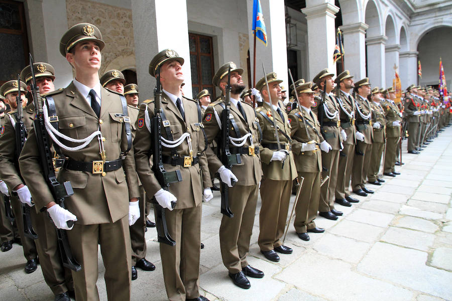 Fotos: Ceremonia de inauguración del curso de la Academia de Artillería