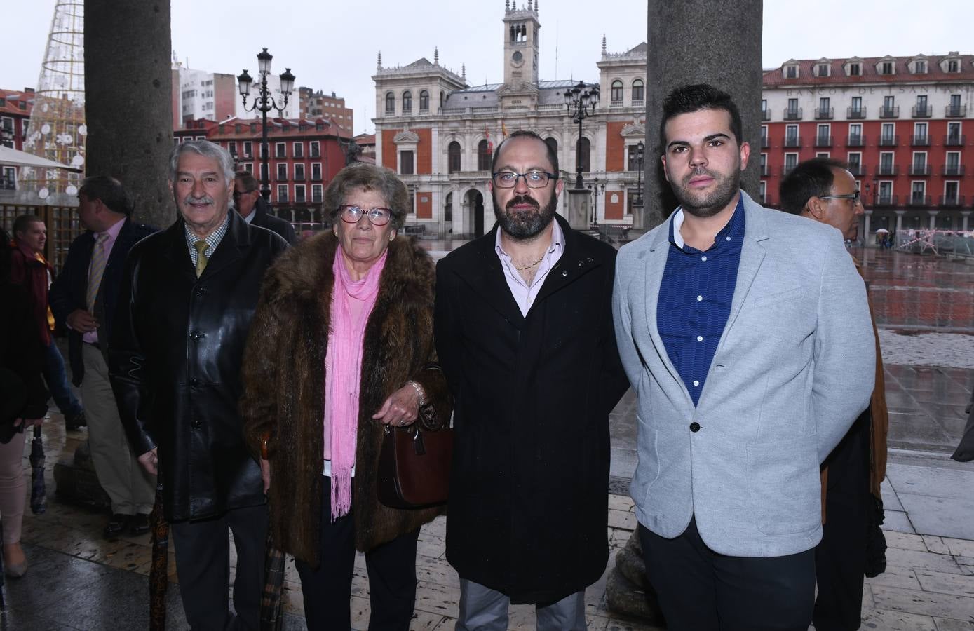 Fotos: Asistentes al acto del Día de la Provincia, en el Teatro Zorrilla de Valladolid