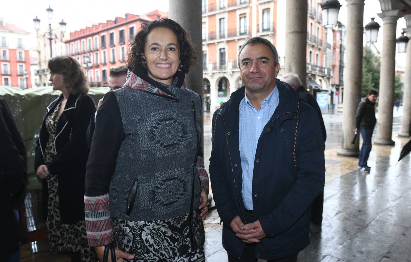 Fotos: Asistentes al acto del Día de la Provincia, en el Teatro Zorrilla de Valladolid