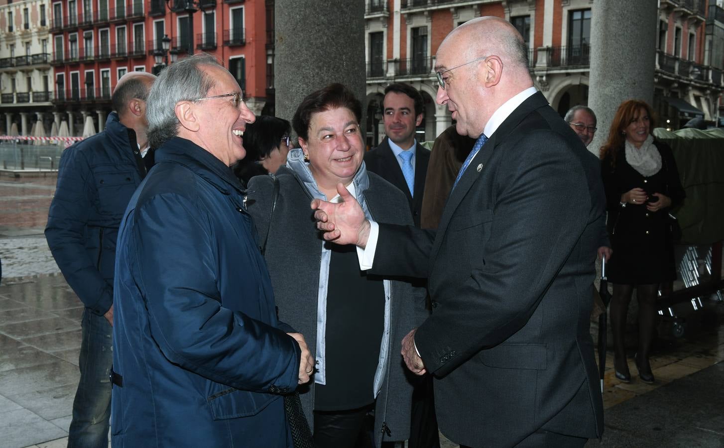 Fotos: Asistentes al acto del Día de la Provincia, en el Teatro Zorrilla de Valladolid