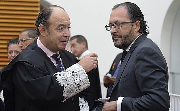 A la derecha, Javier Garicano. 