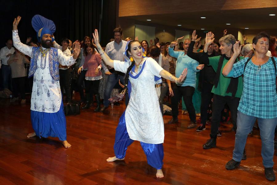Fotos: La Casa de la India en Valladolid celebra el año nuevo hindú