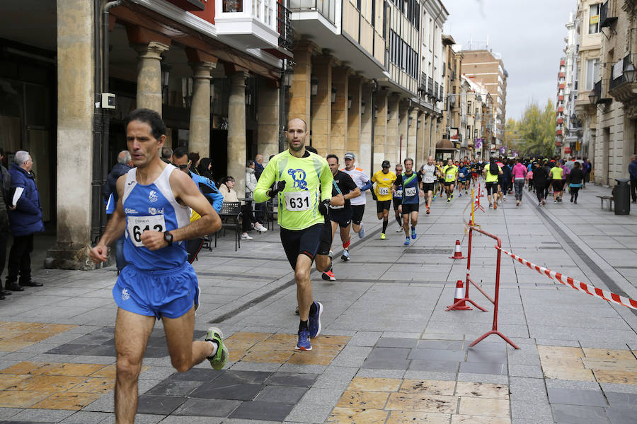 Fotos: Carrera-Marcha de El Norte de Castilla contra la violencia machista ( 1 )