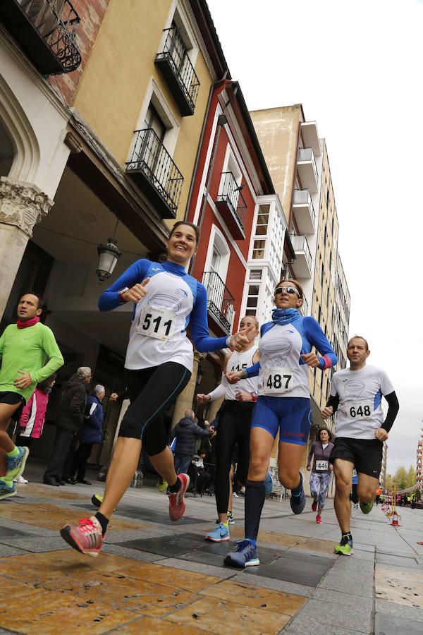 Fotos: Carrera-Marcha de El Norte de Castilla contra la violencia machista ( 1 )