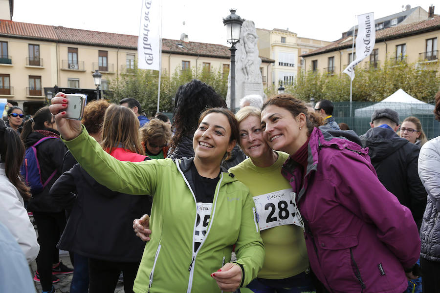 Fotos: Carrera-Marcha de El Norte de Castilla contra la violencia machista ( 2 )