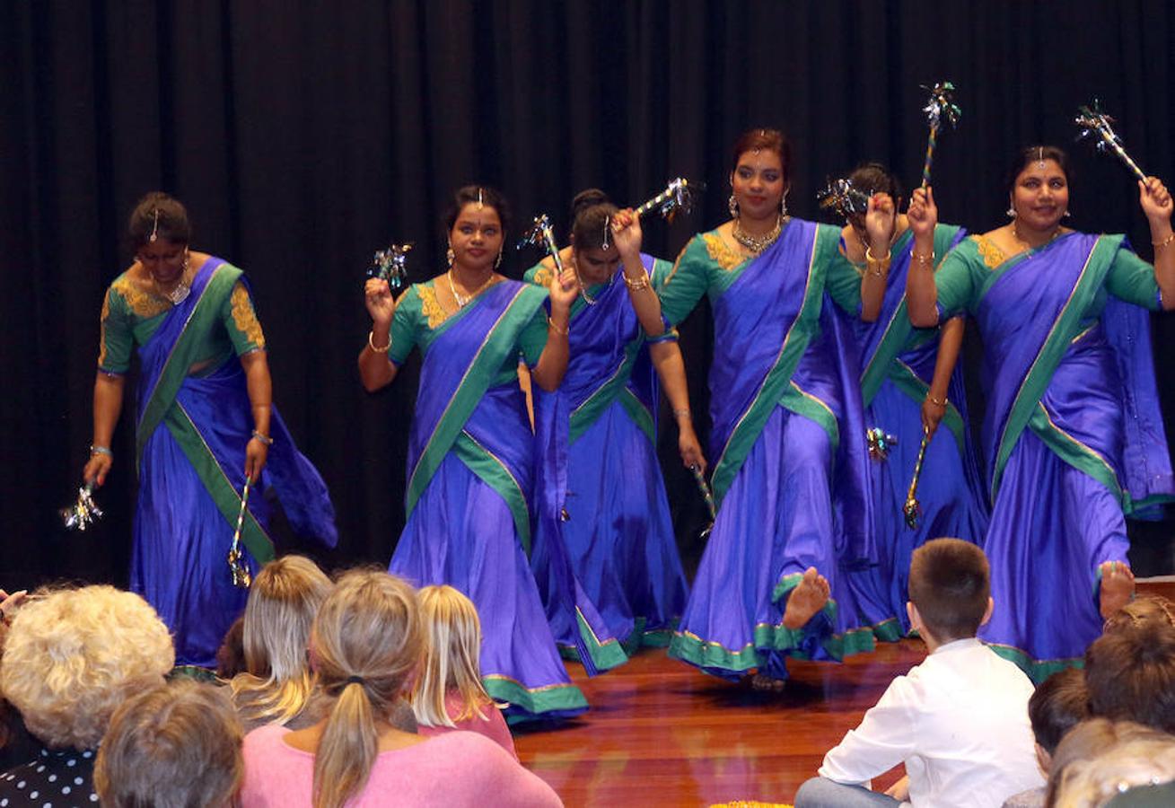 Fotos: La Casa de la India en Valladolid celebra el año nuevo hindú