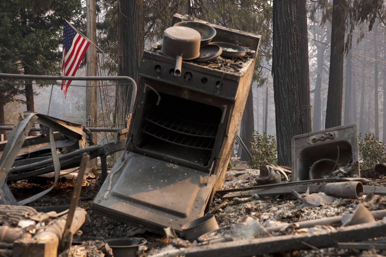 Los incendios forestales que desde el jueves arrasan California, se encuentran entre los más letales en Estados Unidos desde principios de los 90