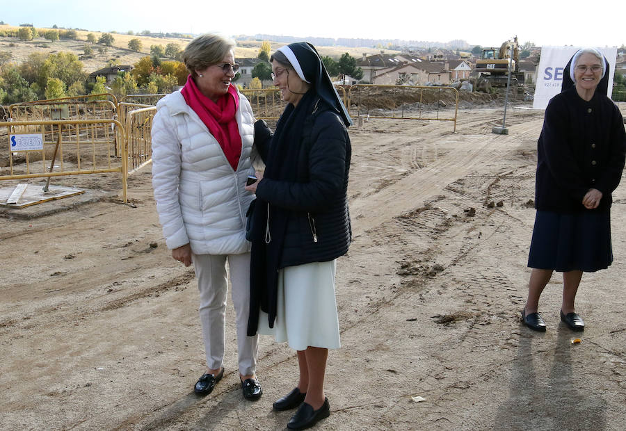 Fotos: Colocación de la primera piedra del colegio de las Madres Concepcionistas en La Lastrilla