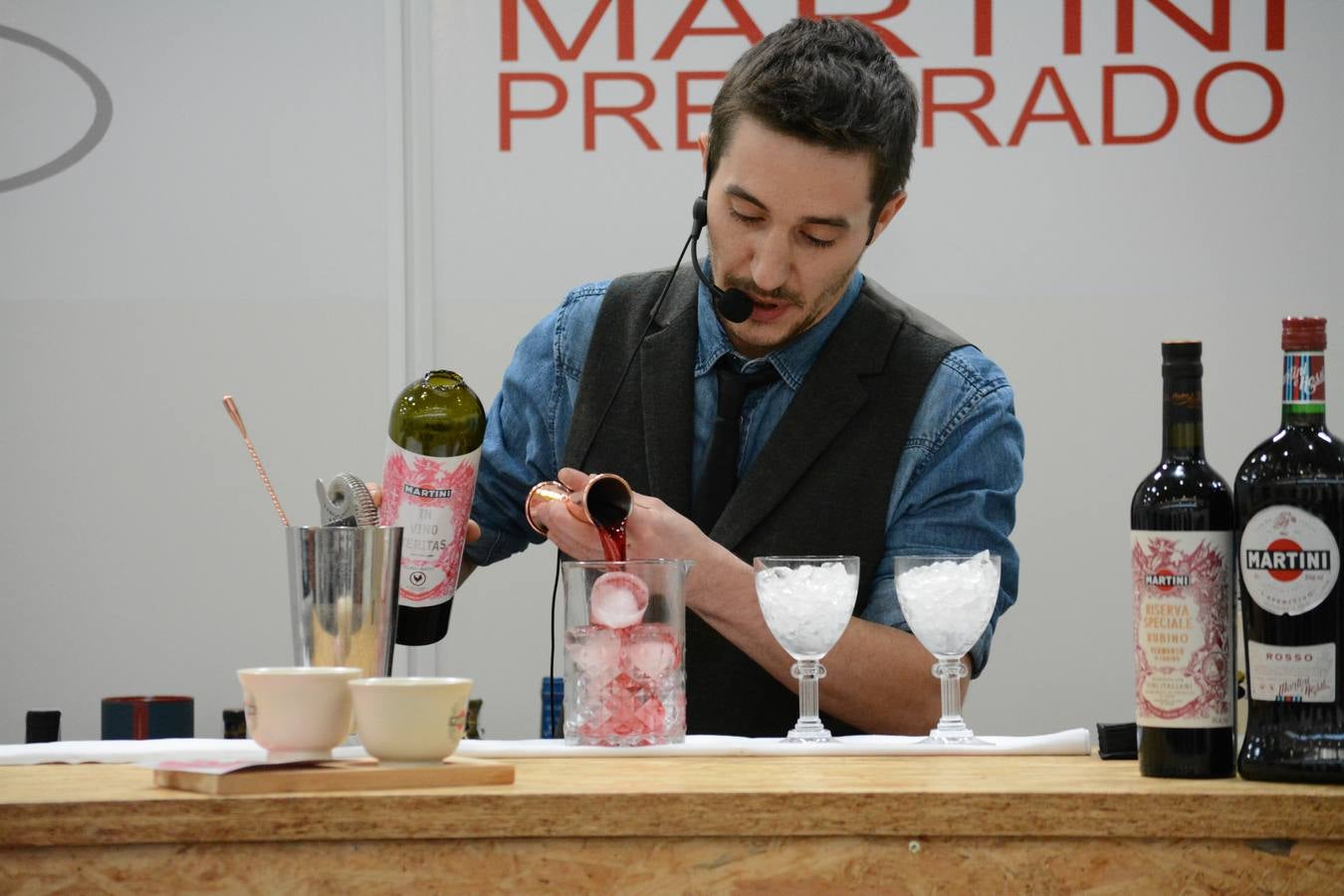 El establecimiento vallisoletano El Niño Perdido ha resultado ganador del primer premio tanto en el concurso provincial de Martinis como en el de Cócteles, mientras que Ambivium, situado en Peñafiel, se ha llevado el de mejor Combinado