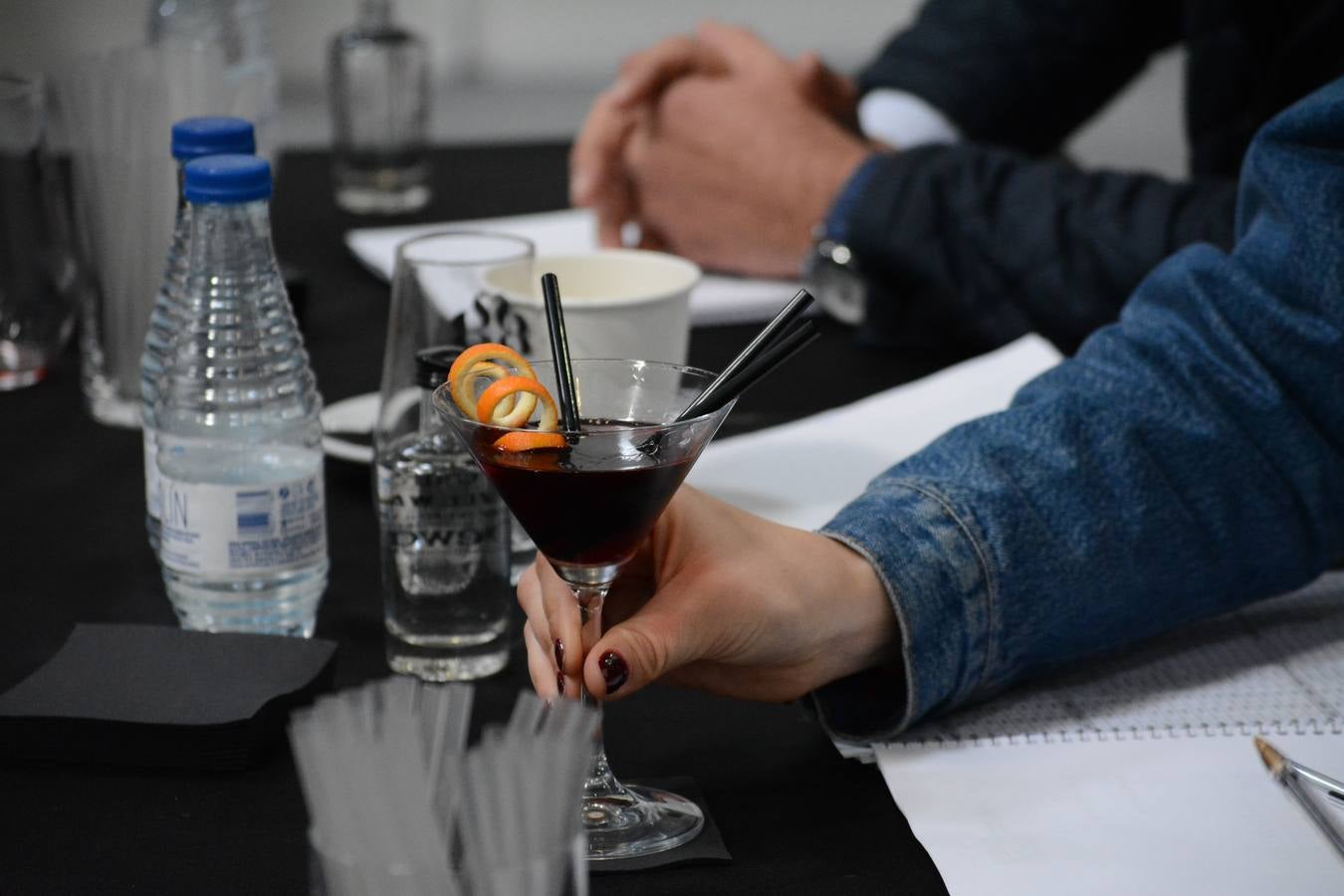 El establecimiento vallisoletano El Niño Perdido ha resultado ganador del primer premio tanto en el concurso provincial de Martinis como en el de Cócteles, mientras que Ambivium, situado en Peñafiel, se ha llevado el de mejor Combinado