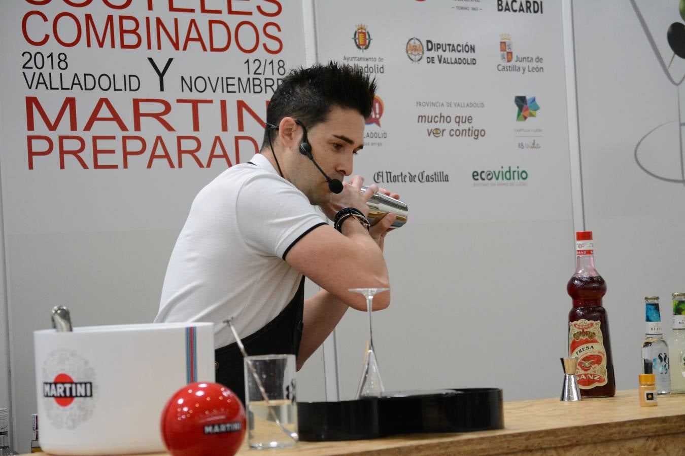 El establecimiento vallisoletano El Niño Perdido ha resultado ganador del primer premio tanto en el concurso provincial de Martinis como en el de Cócteles, mientras que Ambivium, situado en Peñafiel, se ha llevado el de mejor Combinado