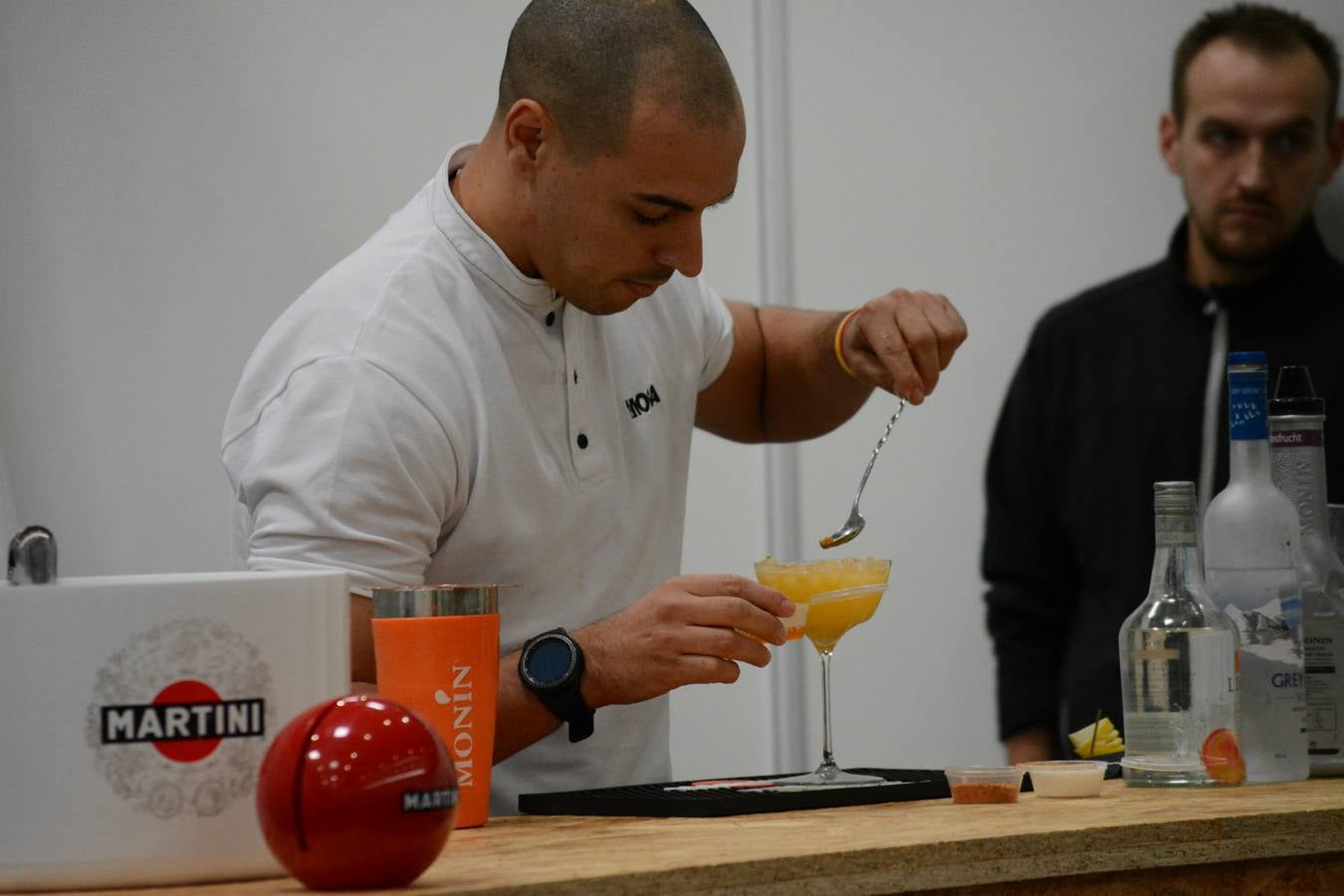 El establecimiento vallisoletano El Niño Perdido ha resultado ganador del primer premio tanto en el concurso provincial de Martinis como en el de Cócteles, mientras que Ambivium, situado en Peñafiel, se ha llevado el de mejor Combinado