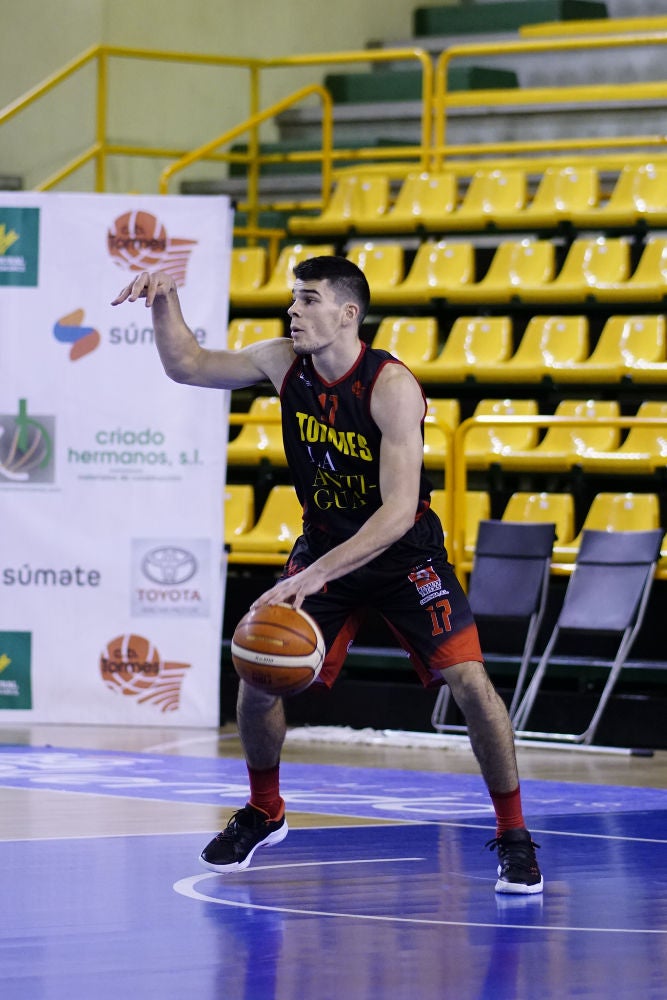 El equipo salmantino logra una gran remontada final para forzar la prórroga y vencer después al líder de la Liga