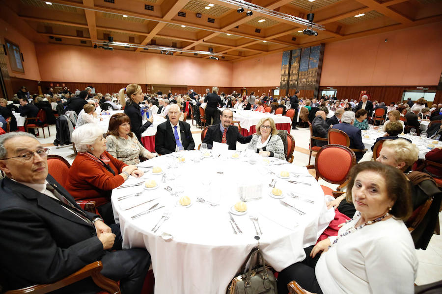 Fotos: Multitudinaria cena de cientos de capistas llegados de toda España en Salamanca