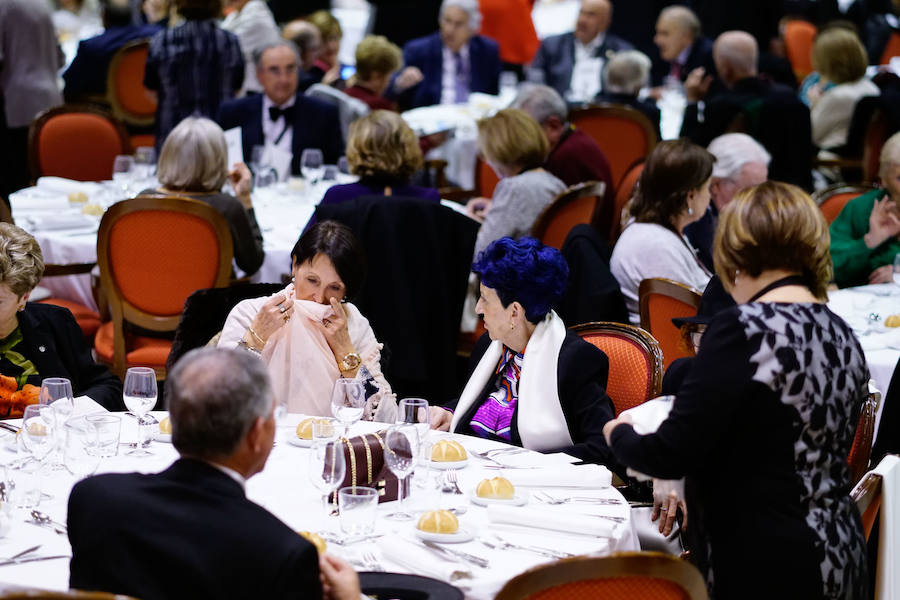 Fotos: Multitudinaria cena de cientos de capistas llegados de toda España en Salamanca