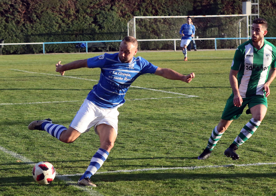 Fotos: Empate a nada entre la Granja y la Cebrereña (0-0)