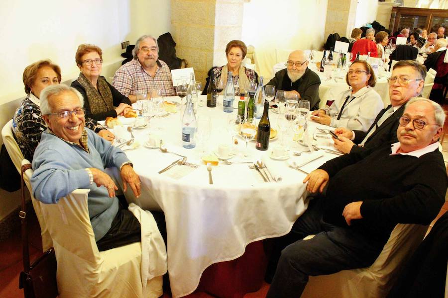 Fotos: Comida y visita de los capitas a La Alberca