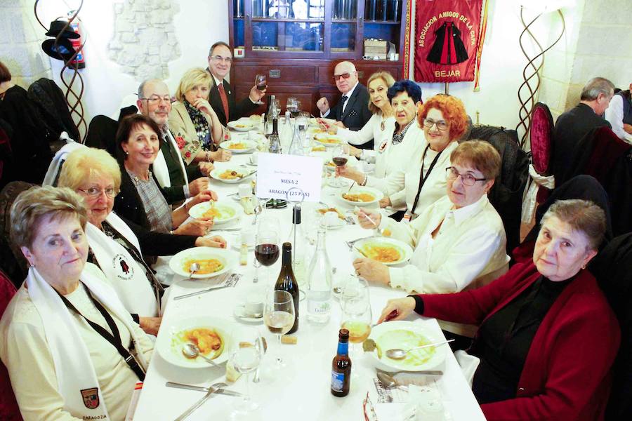 Fotos: Comida y visita de los capitas a La Alberca