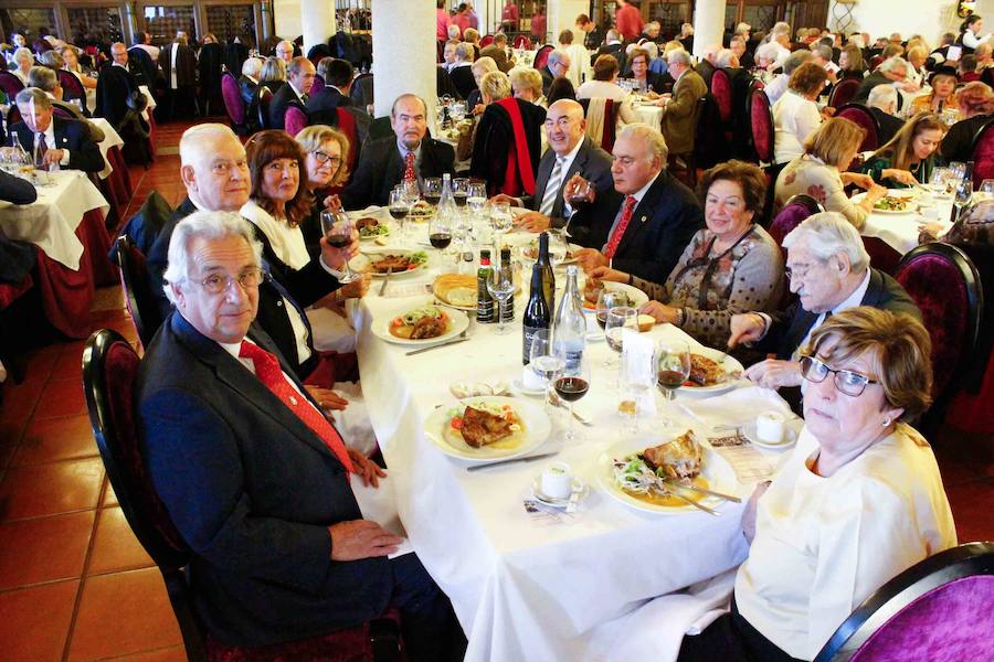 Fotos: Comida y visita de los capitas a La Alberca