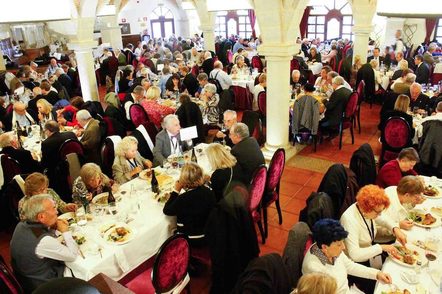 Fotos: Comida y visita de los capitas a La Alberca