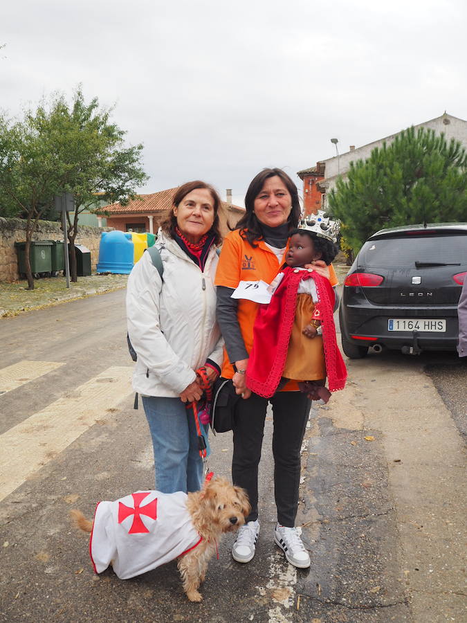 Fotos: Marcha solidaria en Villasexmir para apoyar a la pequeña Julia