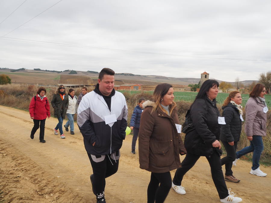 Fotos: Marcha solidaria en Villasexmir para apoyar a la pequeña Julia