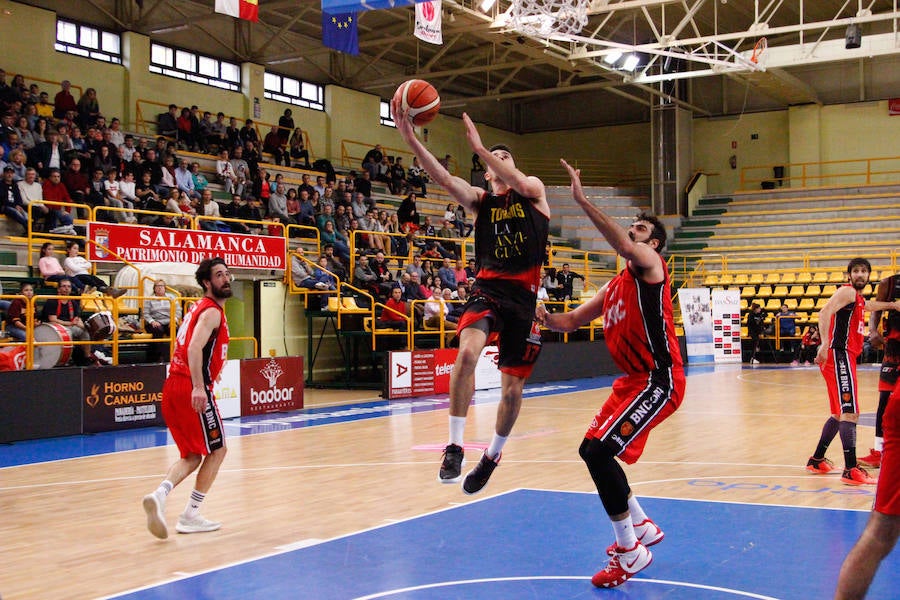 Fotos: CB Tormes-Basket Navarra