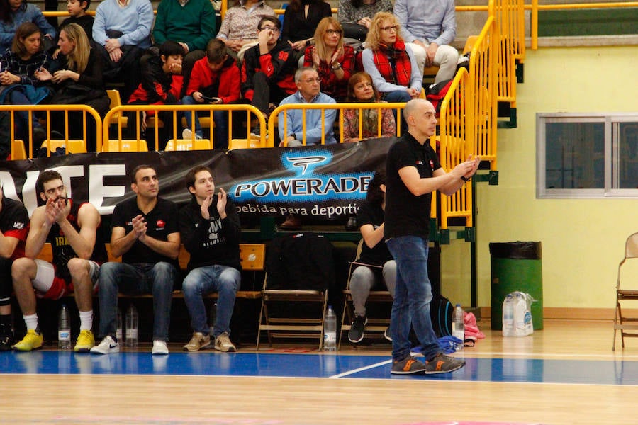 Fotos: CB Tormes-Basket Navarra