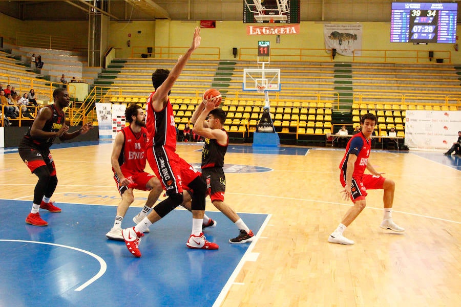 Fotos: CB Tormes-Basket Navarra