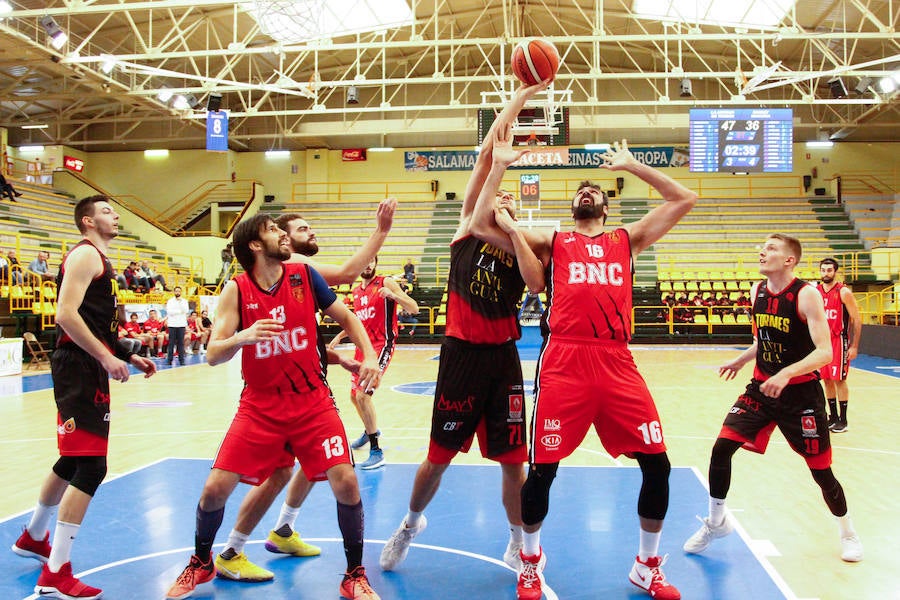 Fotos: CB Tormes-Basket Navarra