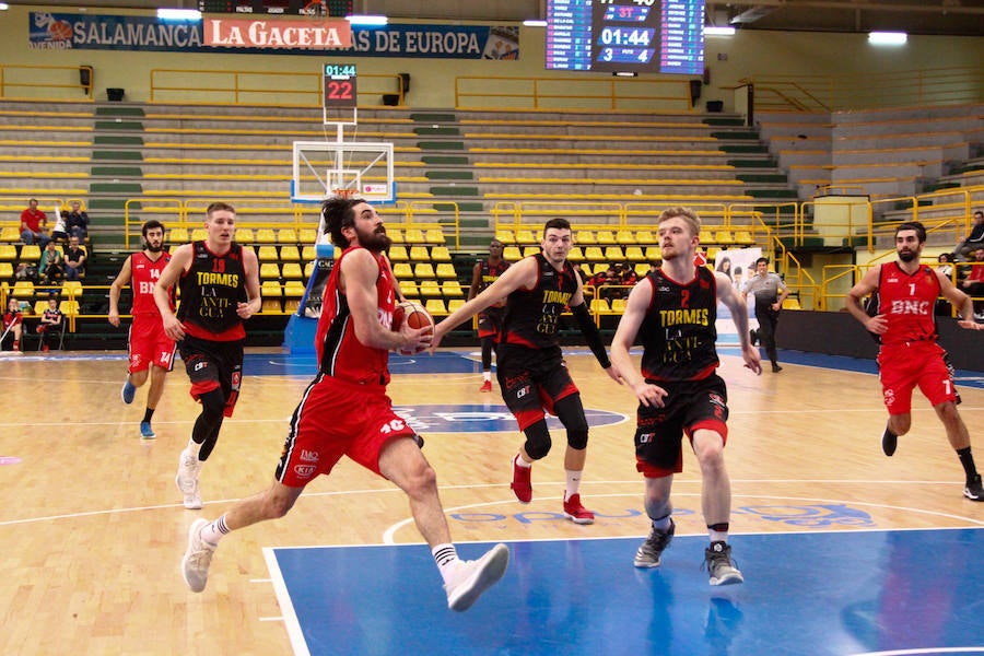 Fotos: CB Tormes-Basket Navarra