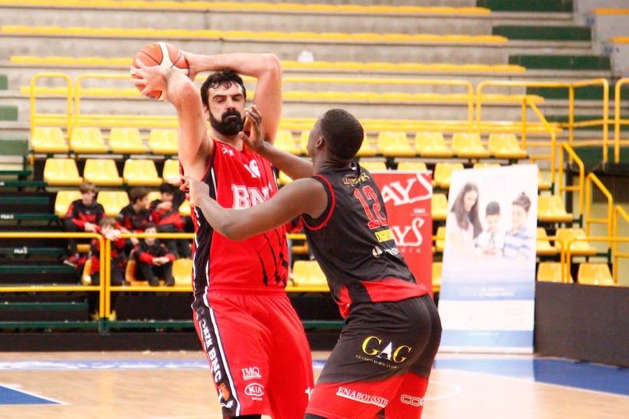 Fotos: CB Tormes-Basket Navarra
